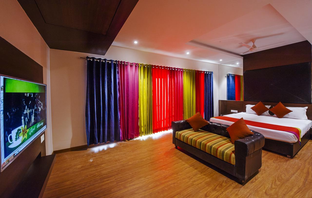 Hotel Atharva Ujjain Zewnętrze zdjęcie