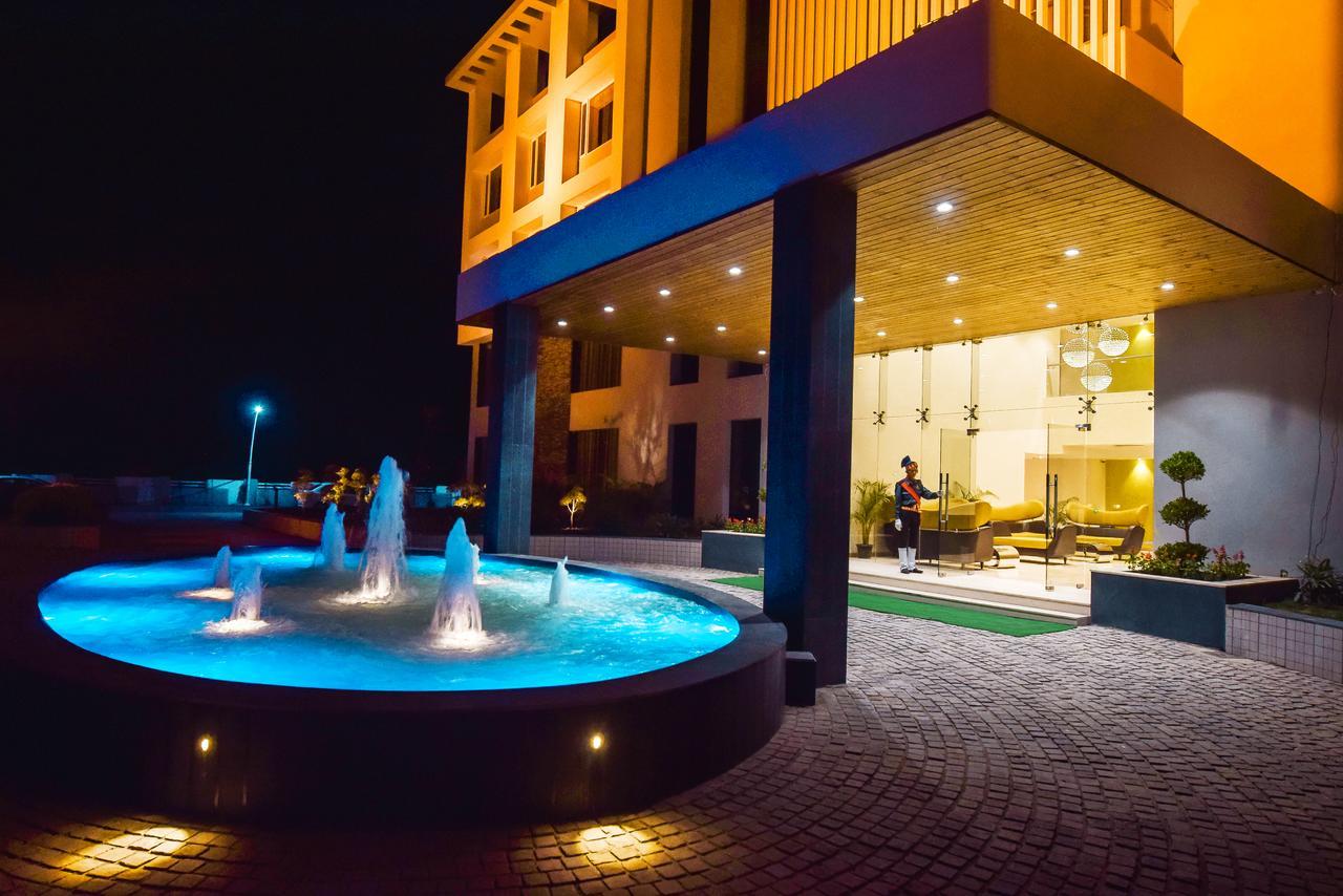 Hotel Atharva Ujjain Zewnętrze zdjęcie